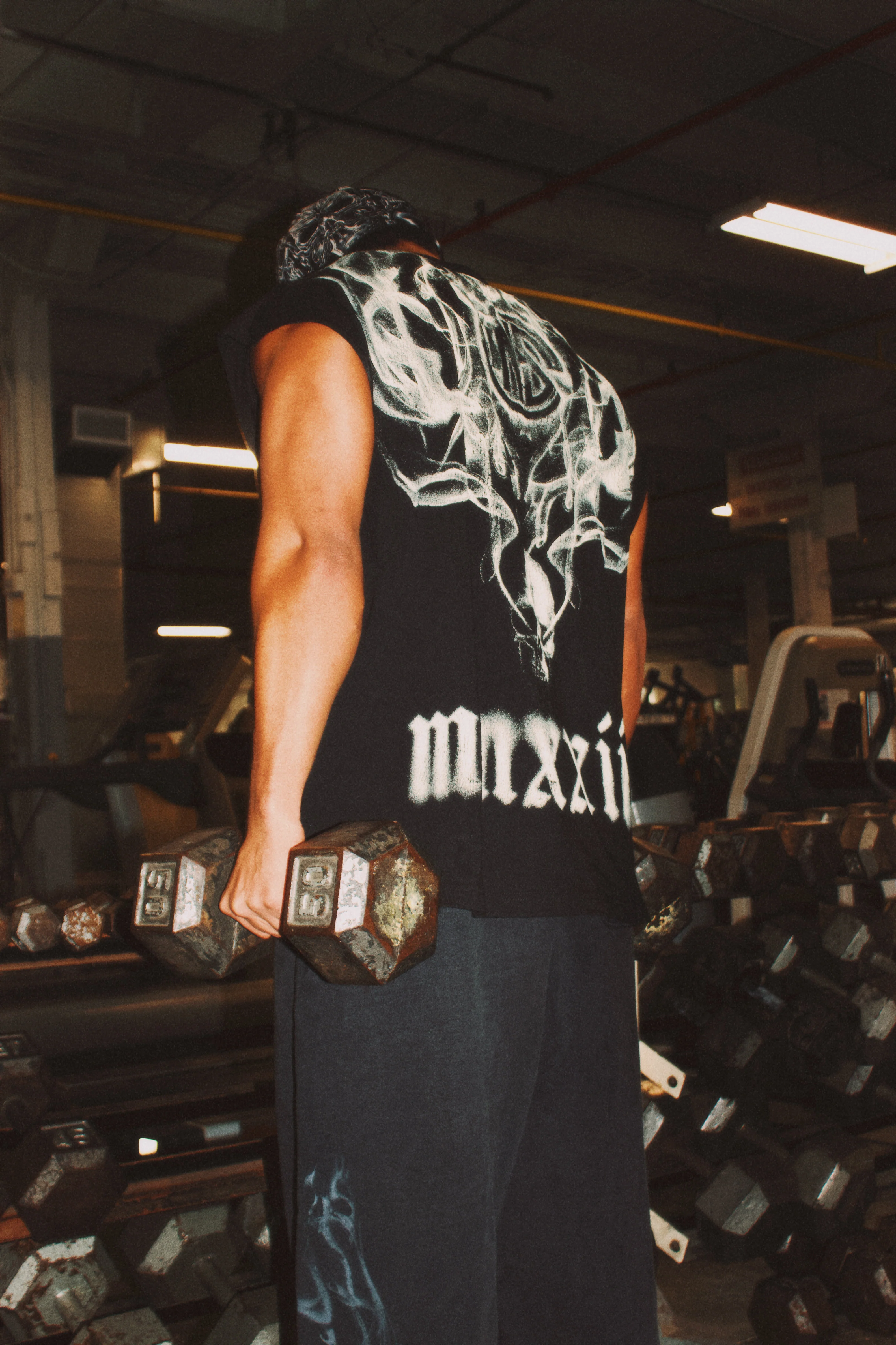 Faded Cutoff Off White - Image 8